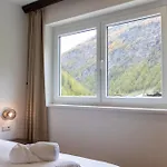 International House Mit Blick Auf Berge Zw 8 솔덴
