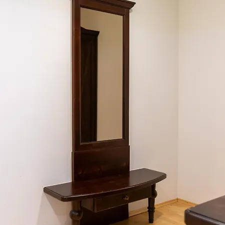 Apartamento International House Mit Blick Auf Berge Zw 8