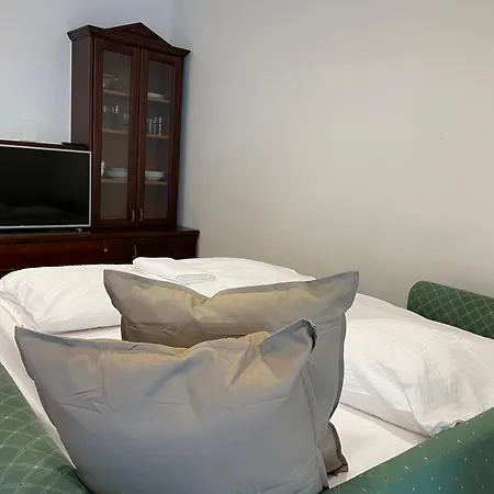 Lägenhet International House Mit Blick Auf Berge Zw 8