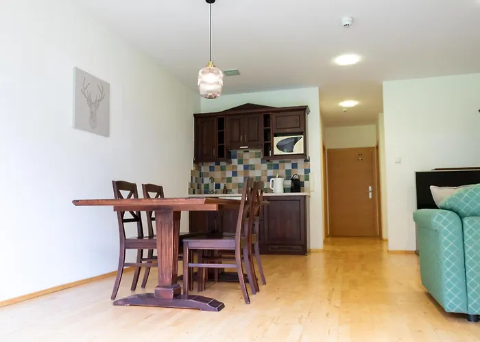 International House Mit Blick Auf Berge Zw 8 Lägenhet