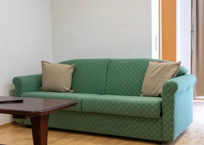 International House Mit Blick Auf Berge Zw 8 Апартаменты *